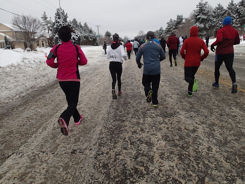 2014 Super 5K 015.JPG - 2014 Super 5K in Novi Michigan. 20 degrees, snowy streets, long walks.